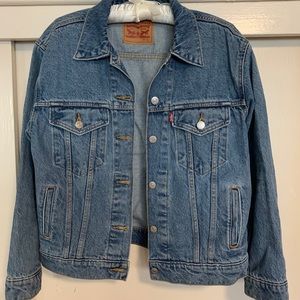 NWOT Levi's Oversized Ex-Boyfriend Denim Jacket